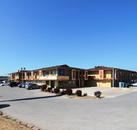 Super 7 Motel - Tourism Bookings