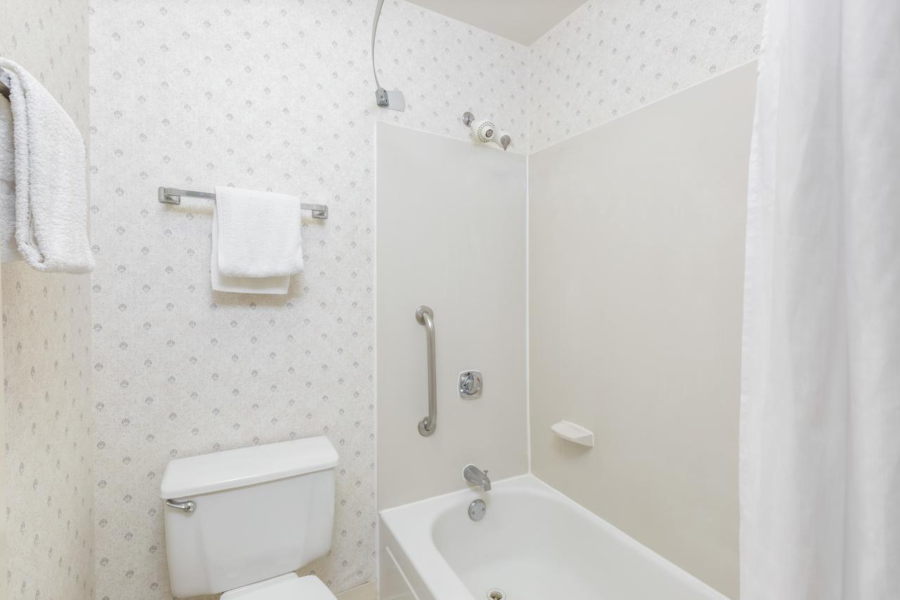 Days Inn By Wyndham Des Moines-West Clive - thumb 24