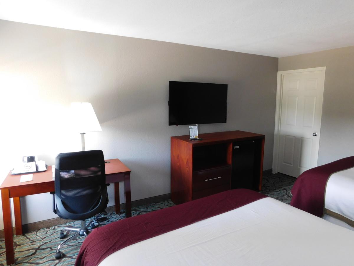 Days Inn By Wyndham Des Moines-West Clive - thumb 6