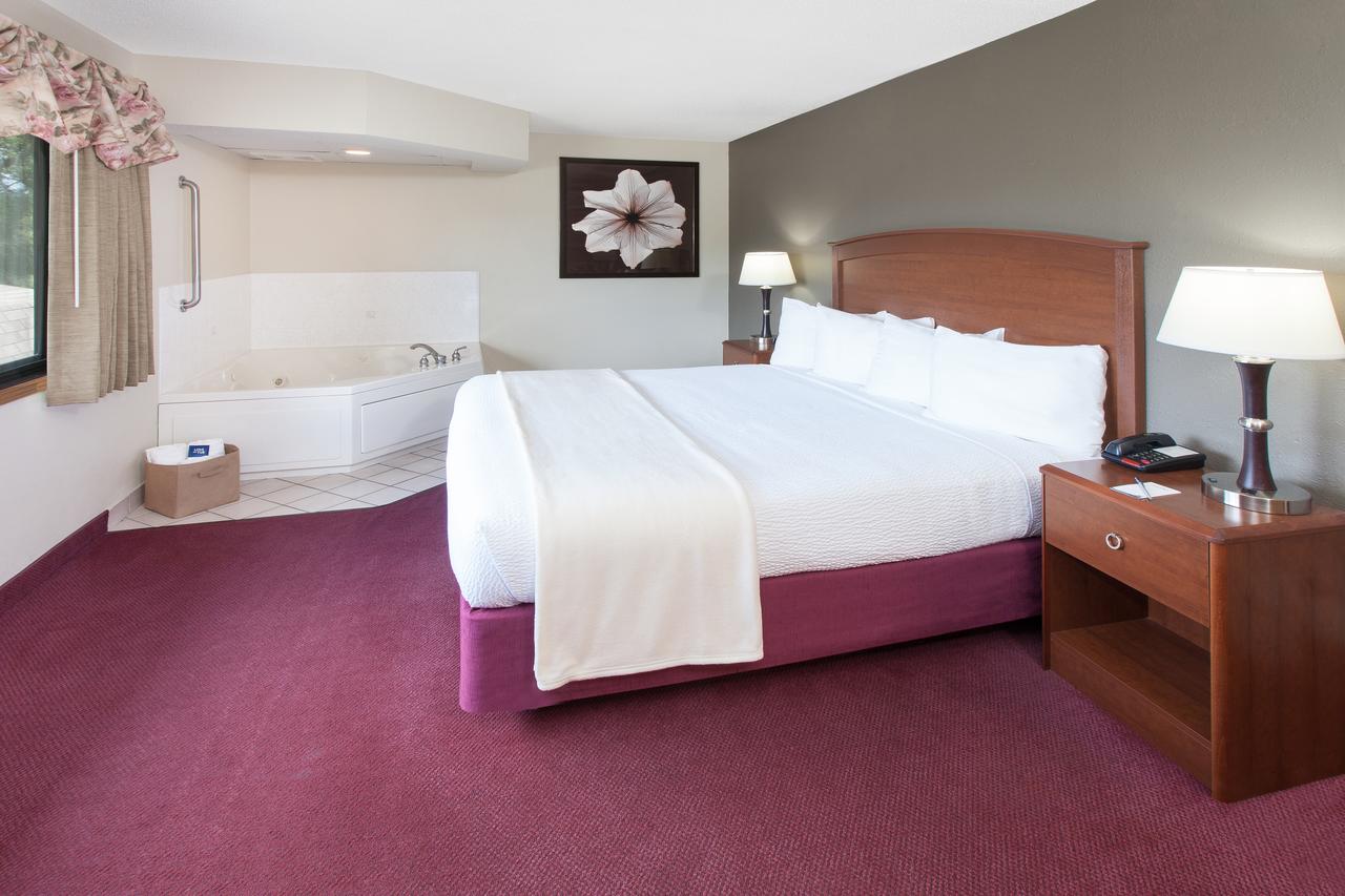 AmericInn By Wyndham Iowa Falls - thumb 18