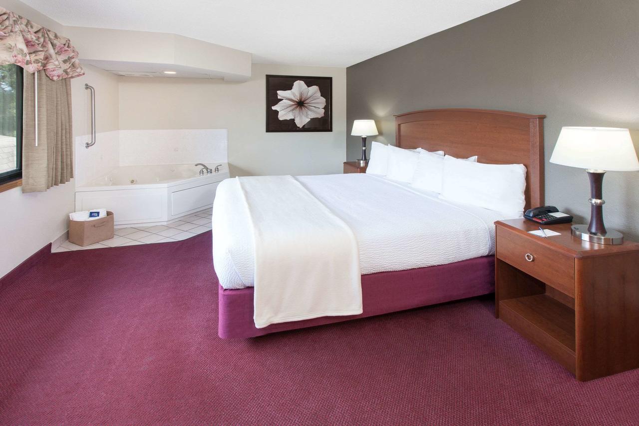 AmericInn By Wyndham Iowa Falls - thumb 44