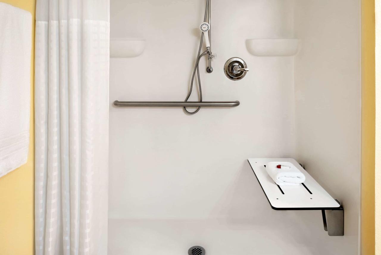 Super 8 By Wyndham Des Moines - thumb 32