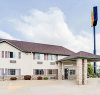 Super 8 by Wyndham Le Claire/Quad Cities - USA Accommodation