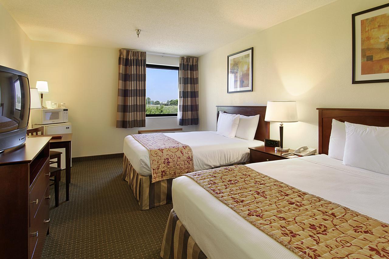 Ramada By Wyndham Bettendorf - thumb 15