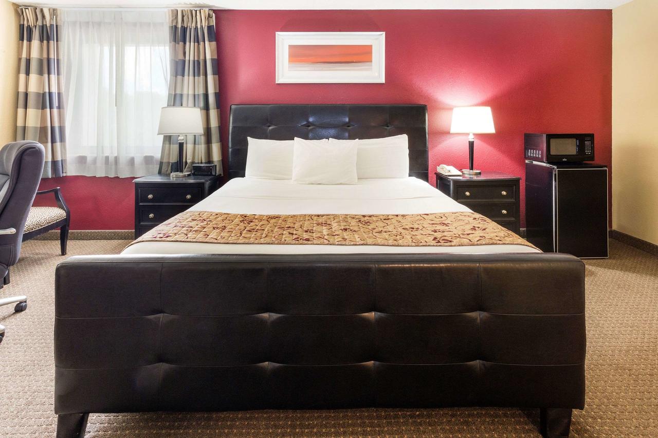 Ramada By Wyndham Bettendorf - thumb 29