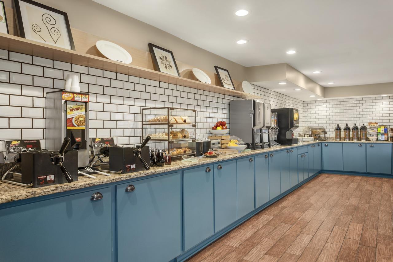 Country Inn & Suites By Radisson, Ames, IA - thumb 4