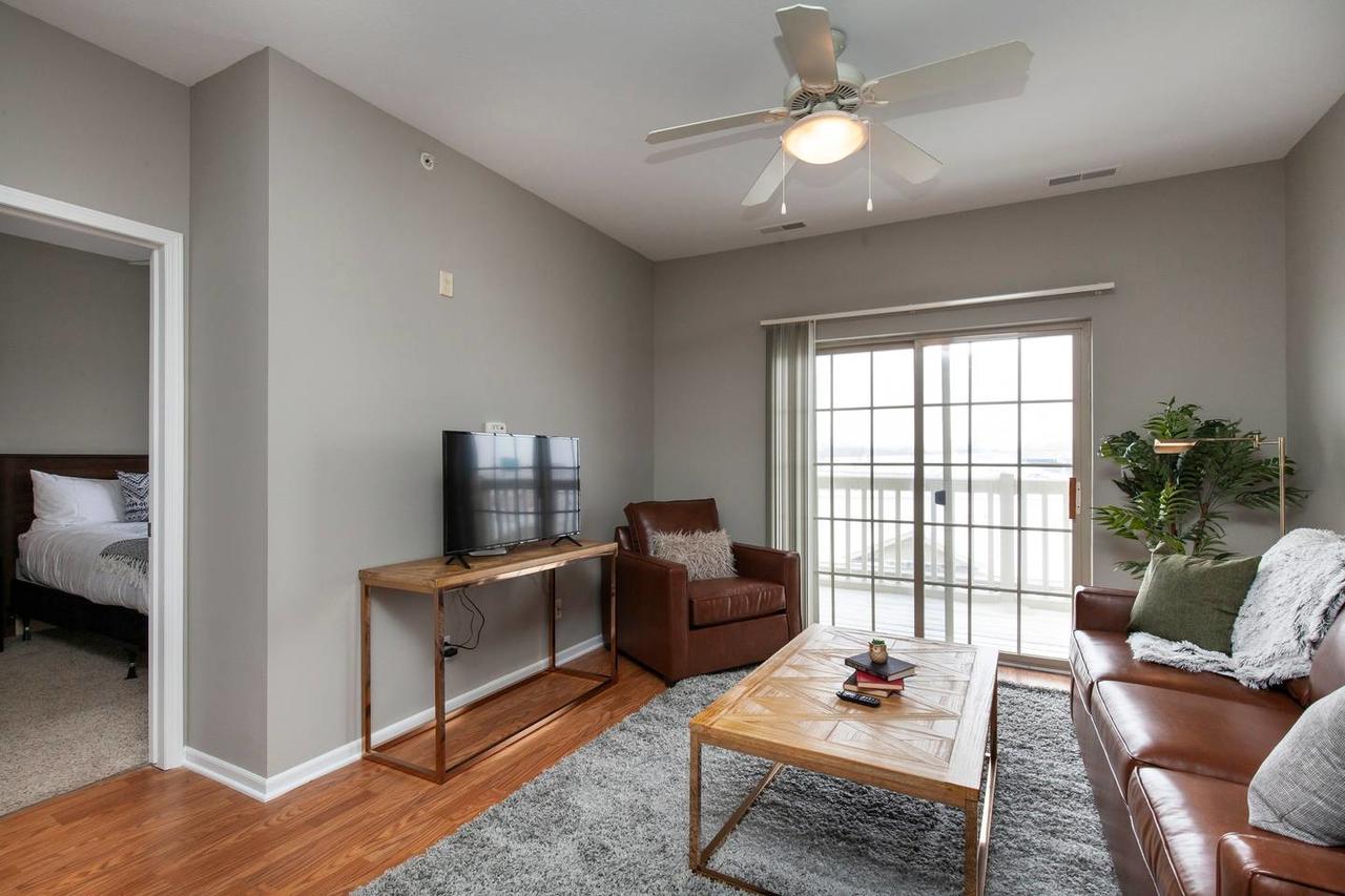 University Flat + Pool + Gym - thumb 1