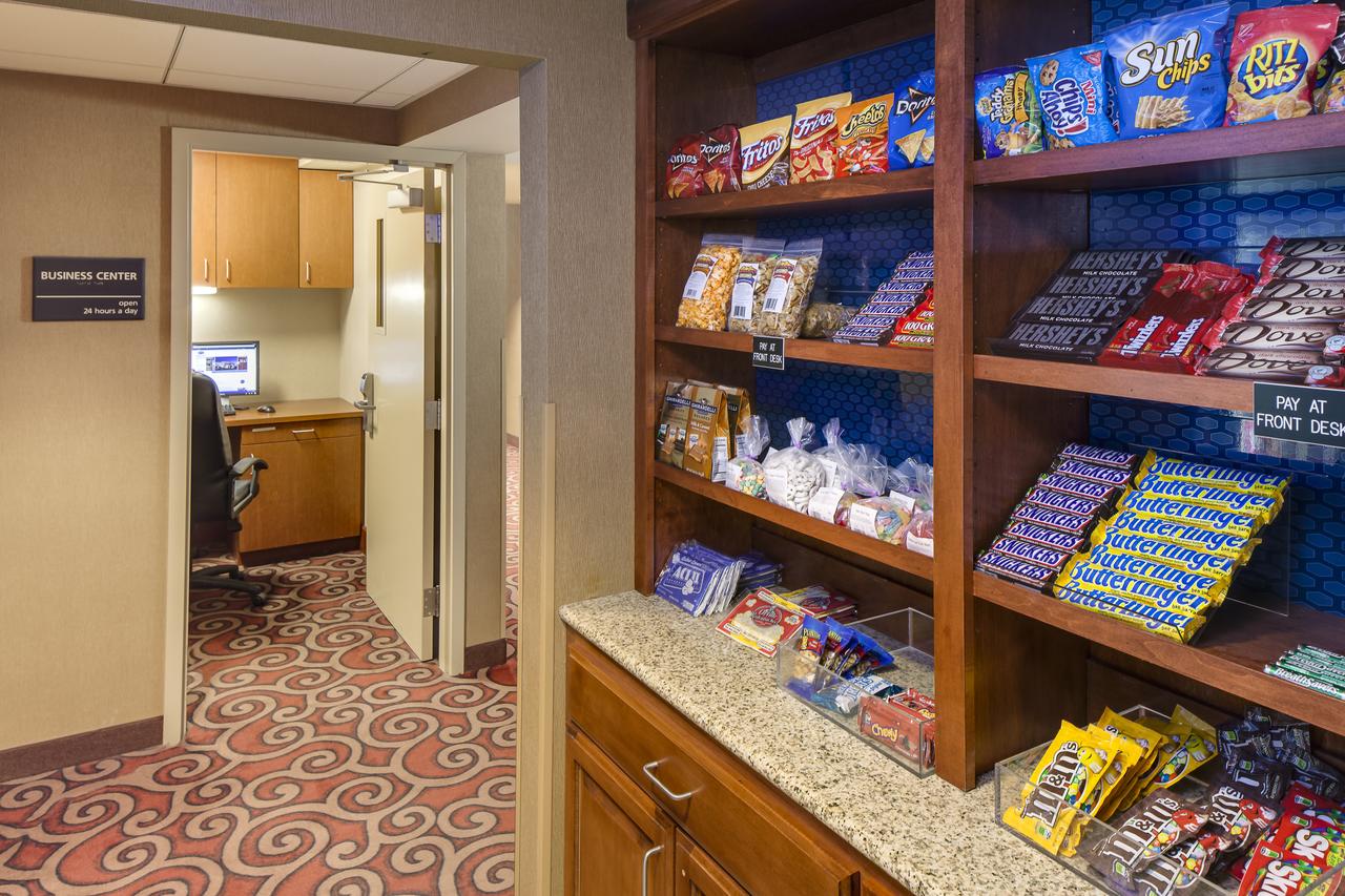Hampton Inn Dubuque - thumb 5