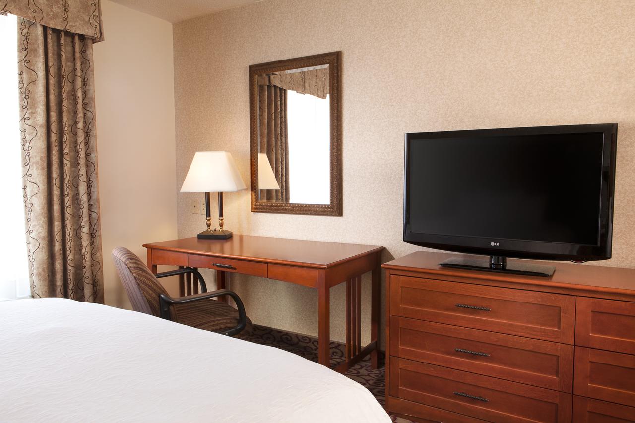 Hampton Inn Dubuque - thumb 24