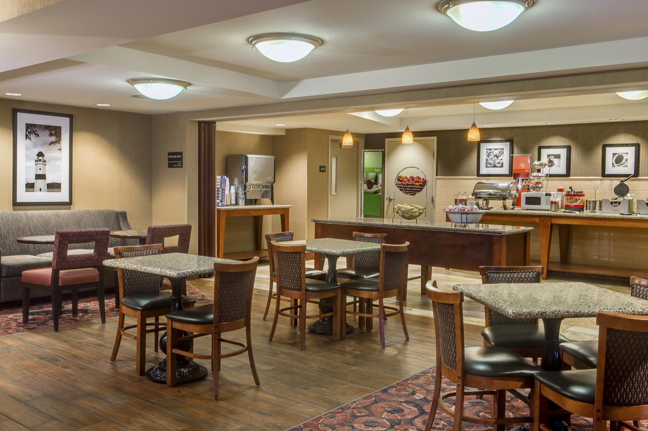 Hampton Inn Dubuque - thumb 9