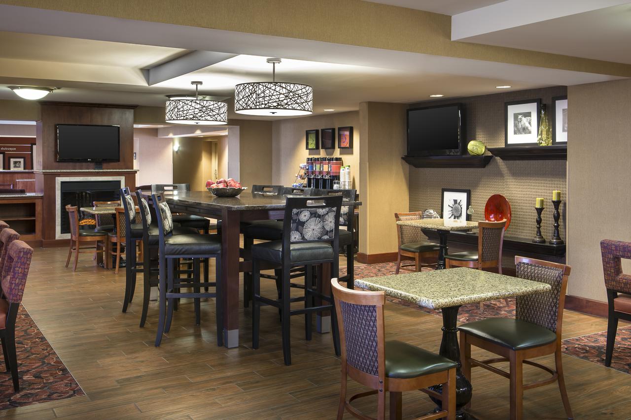 Hampton Inn Dubuque - thumb 8