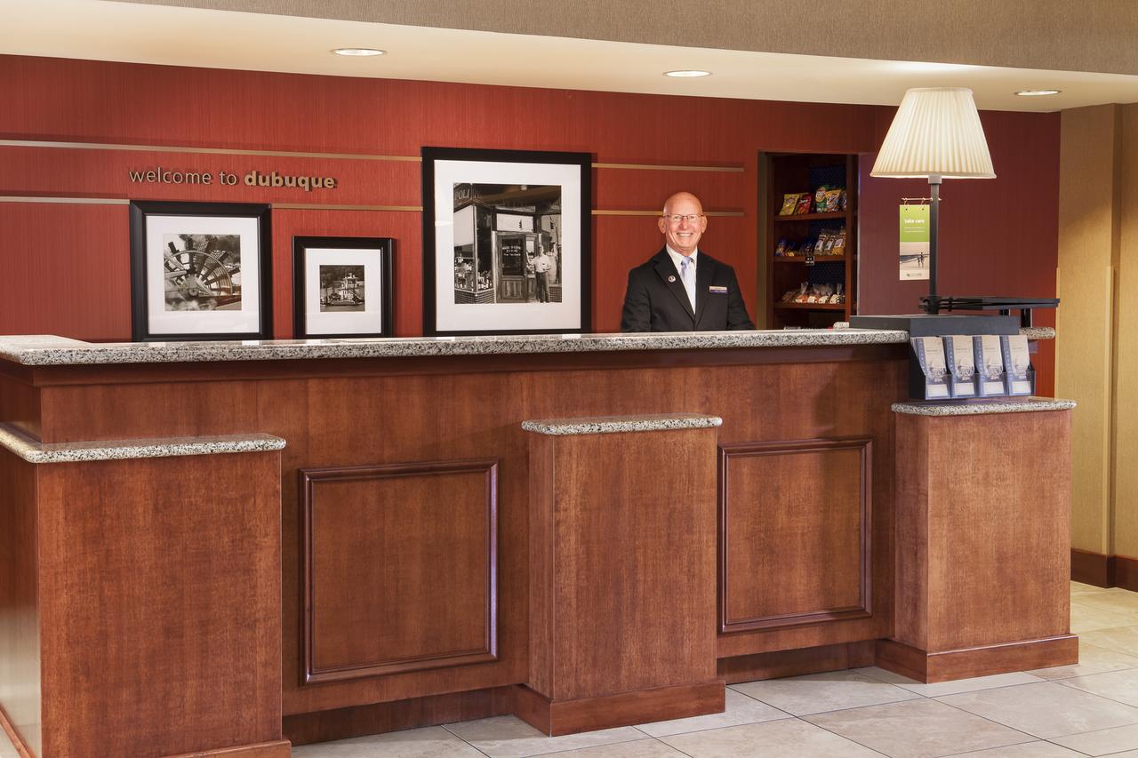 Hampton Inn Dubuque - thumb 2