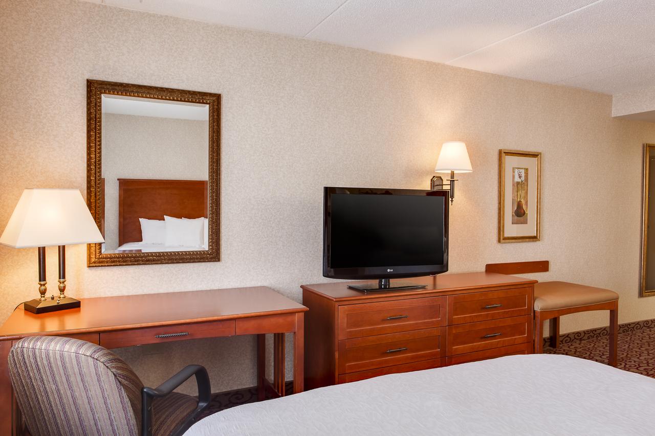 Hampton Inn Dubuque - thumb 18