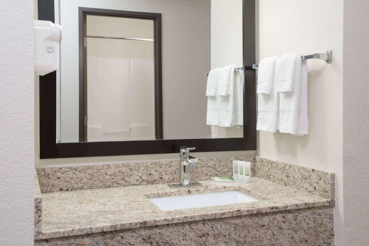 AmericInn By Wyndham Mount Pleasant - thumb 23