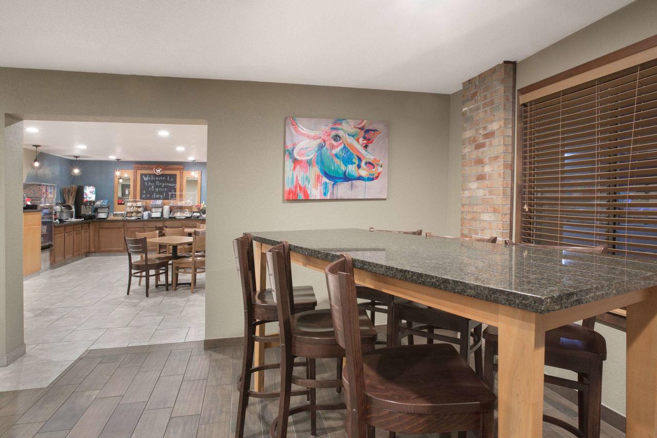 AmericInn By Wyndham Mount Pleasant - thumb 38