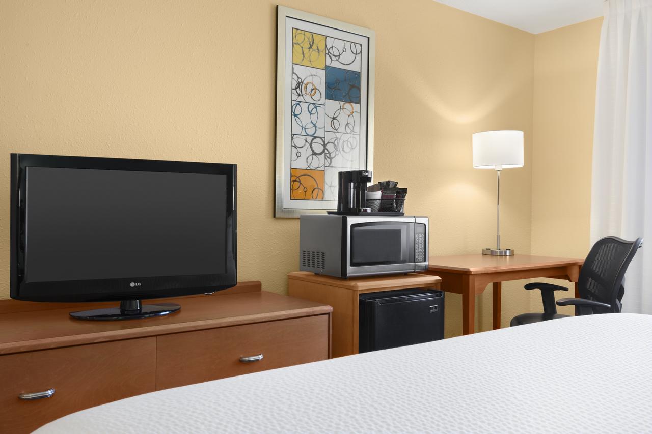 Fairfield Inn Dubuque - thumb 24