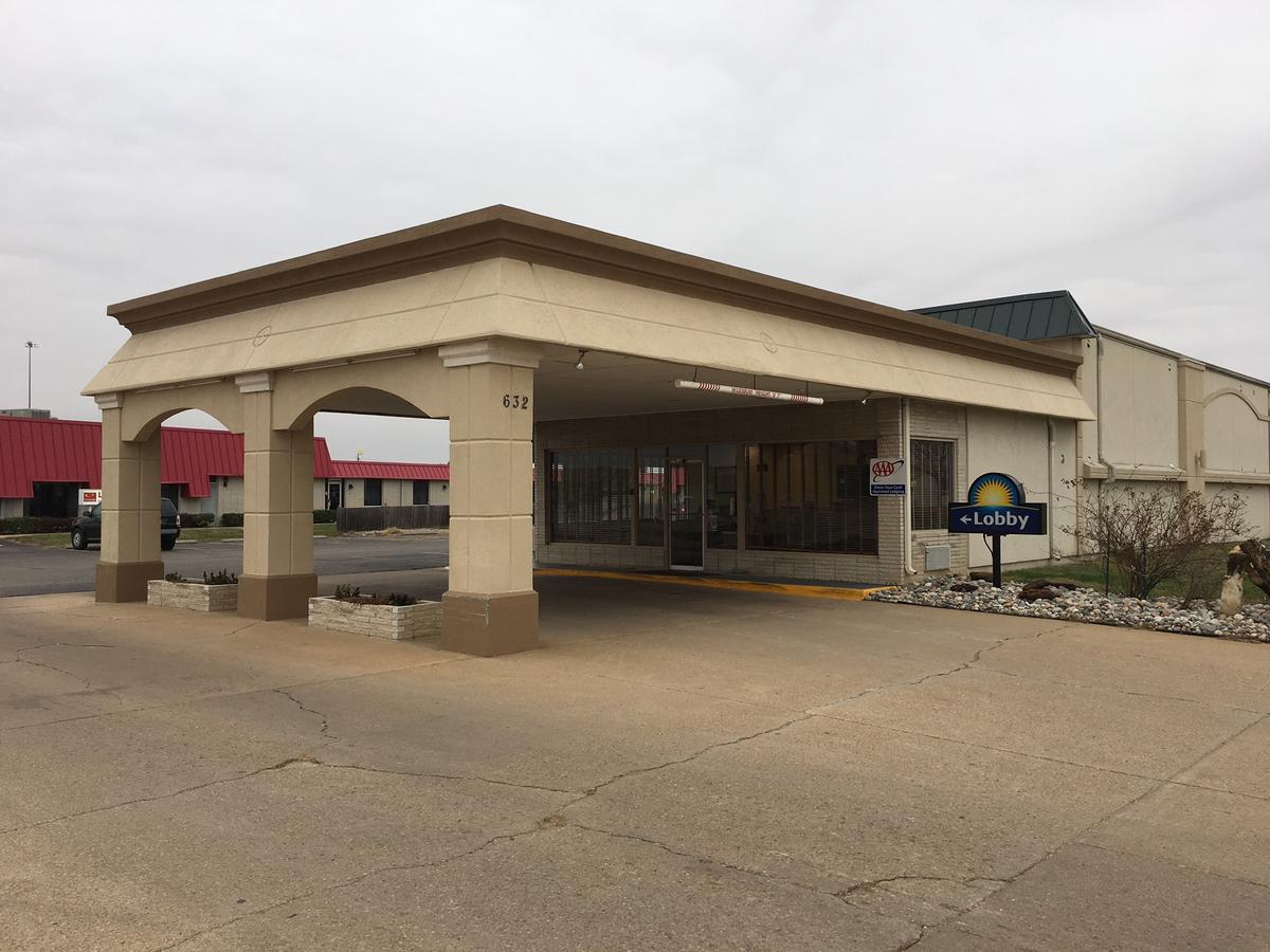 Days Inn By Wyndham Salina South - thumb 3