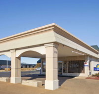 Days Inn by Wyndham Salina South - Tourism Bookings