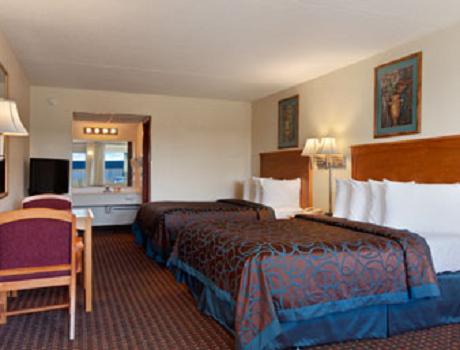 Days Inn By Wyndham Salina South - thumb 14