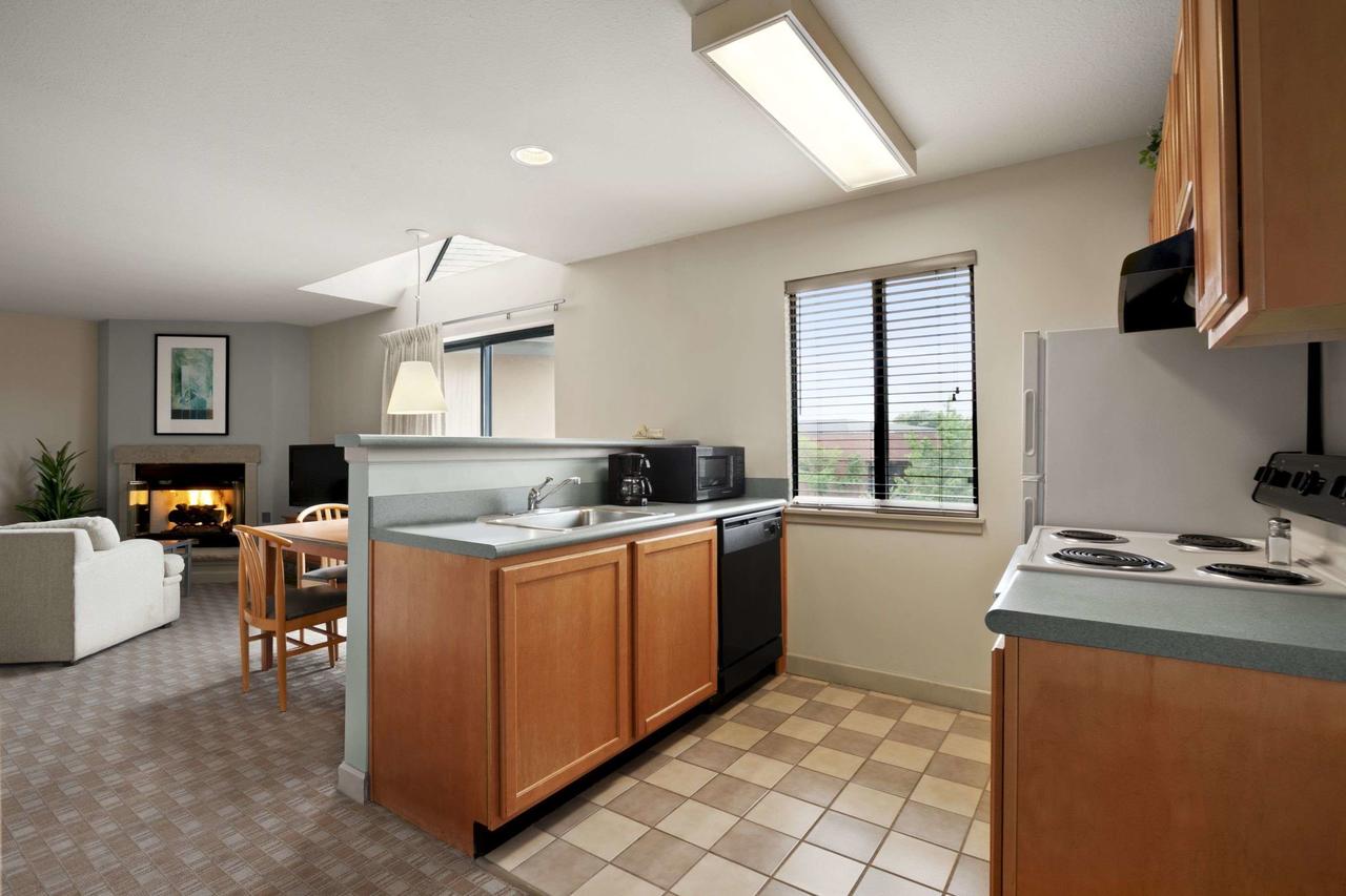 Hawthorn Suites By Wyndham Overland Park - thumb 24