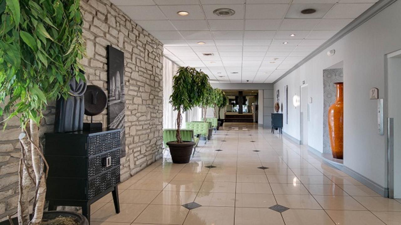 Holiday Inn At The Campus - thumb 5