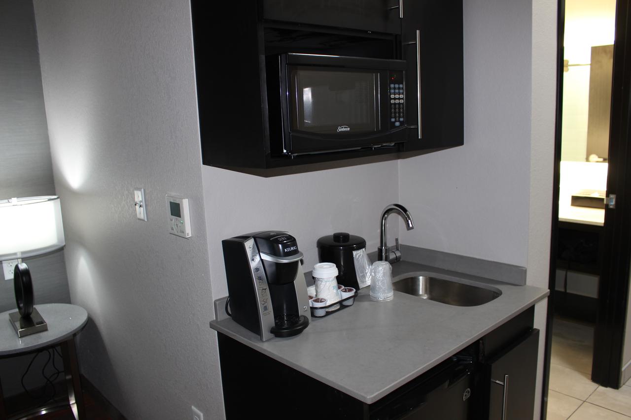 Holiday Inn Express Shawnee - thumb 20