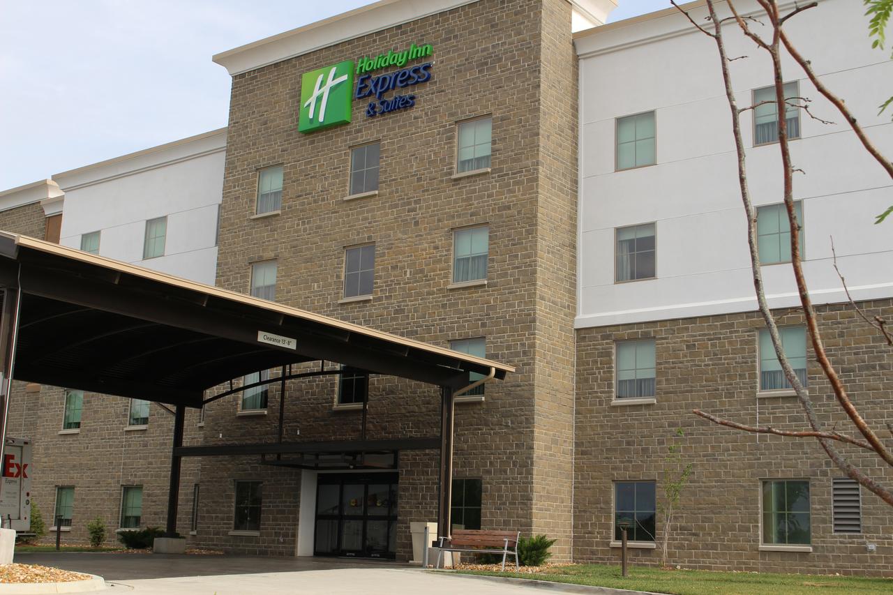 Holiday Inn Express Shawnee - thumb 33