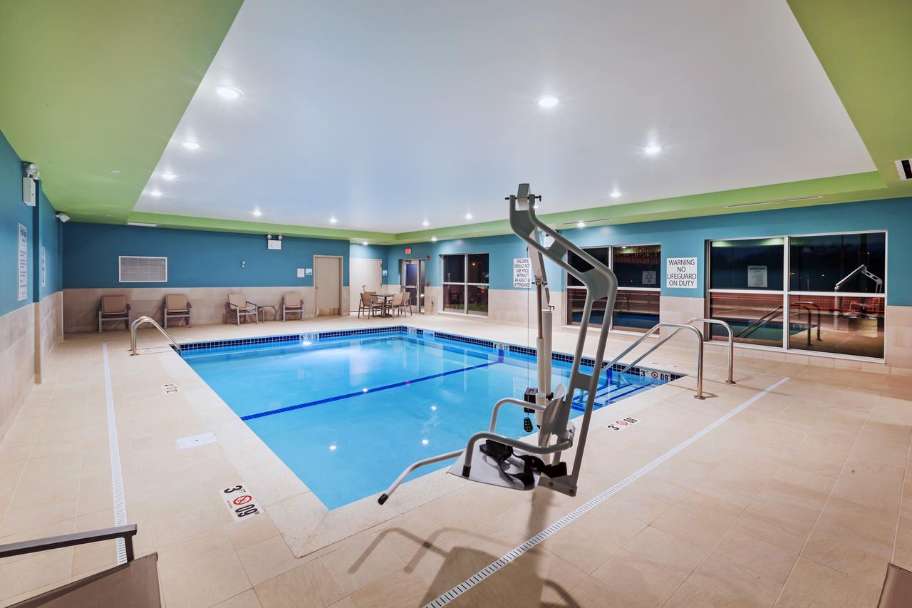 Holiday Inn Express & Suites - Lenexa - Overland Park Area - thumb 9