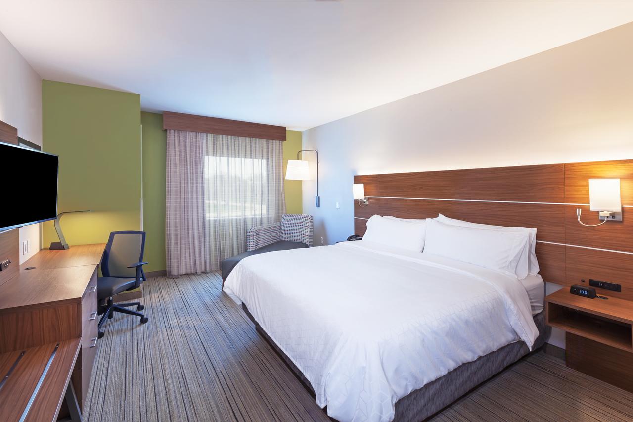Holiday Inn Express & Suites - Lenexa - Overland Park Area - thumb 16