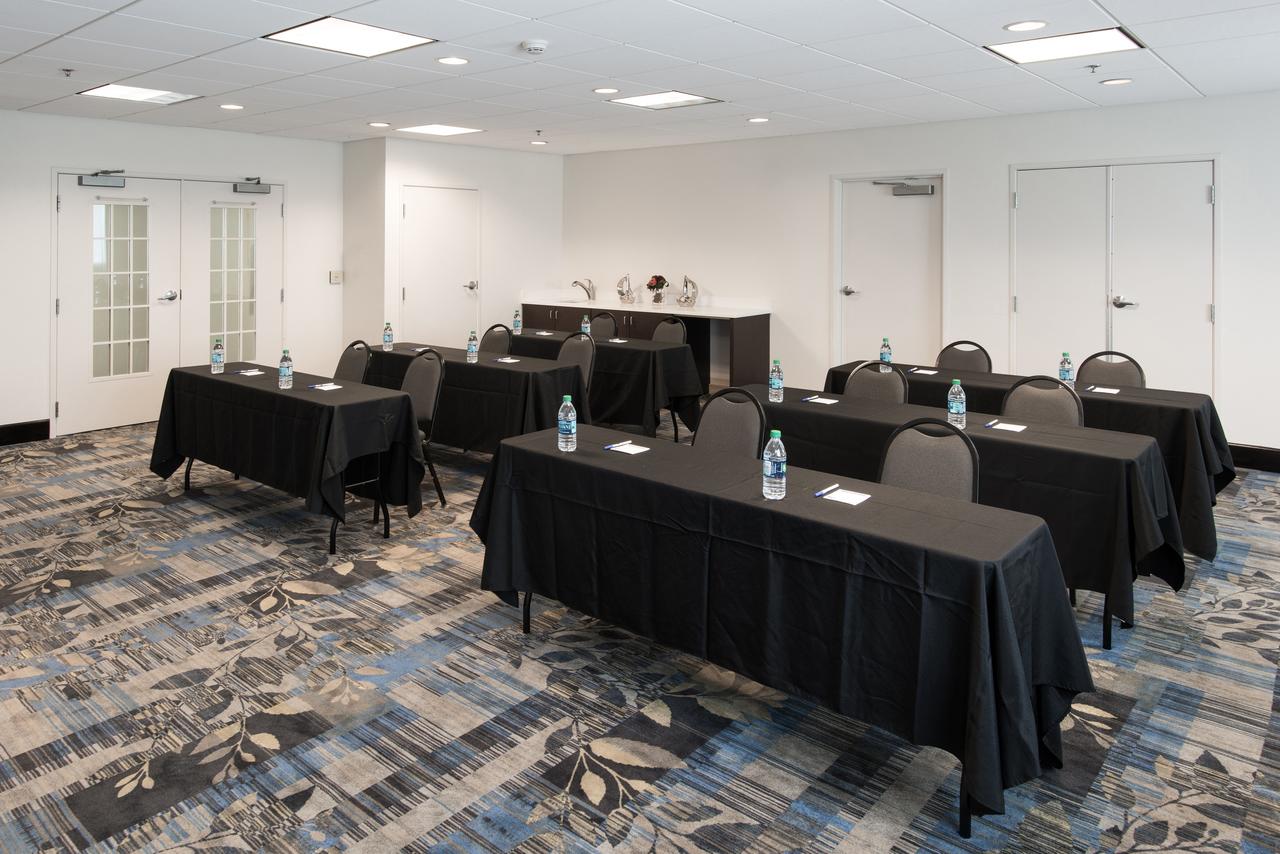 Holiday Inn Express & Suites East Wichita I-35 Andover - thumb 17