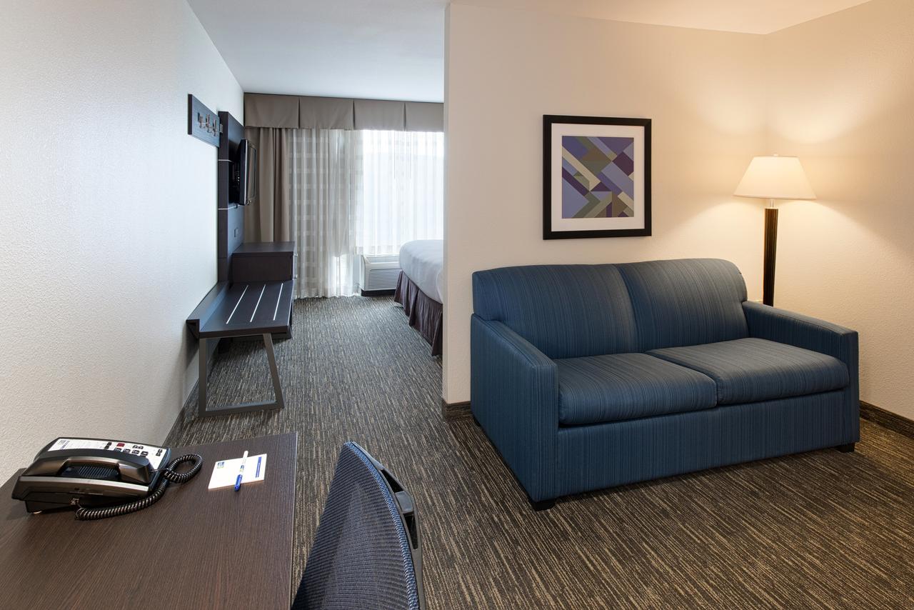 Holiday Inn Express & Suites East Wichita I-35 Andover - thumb 9