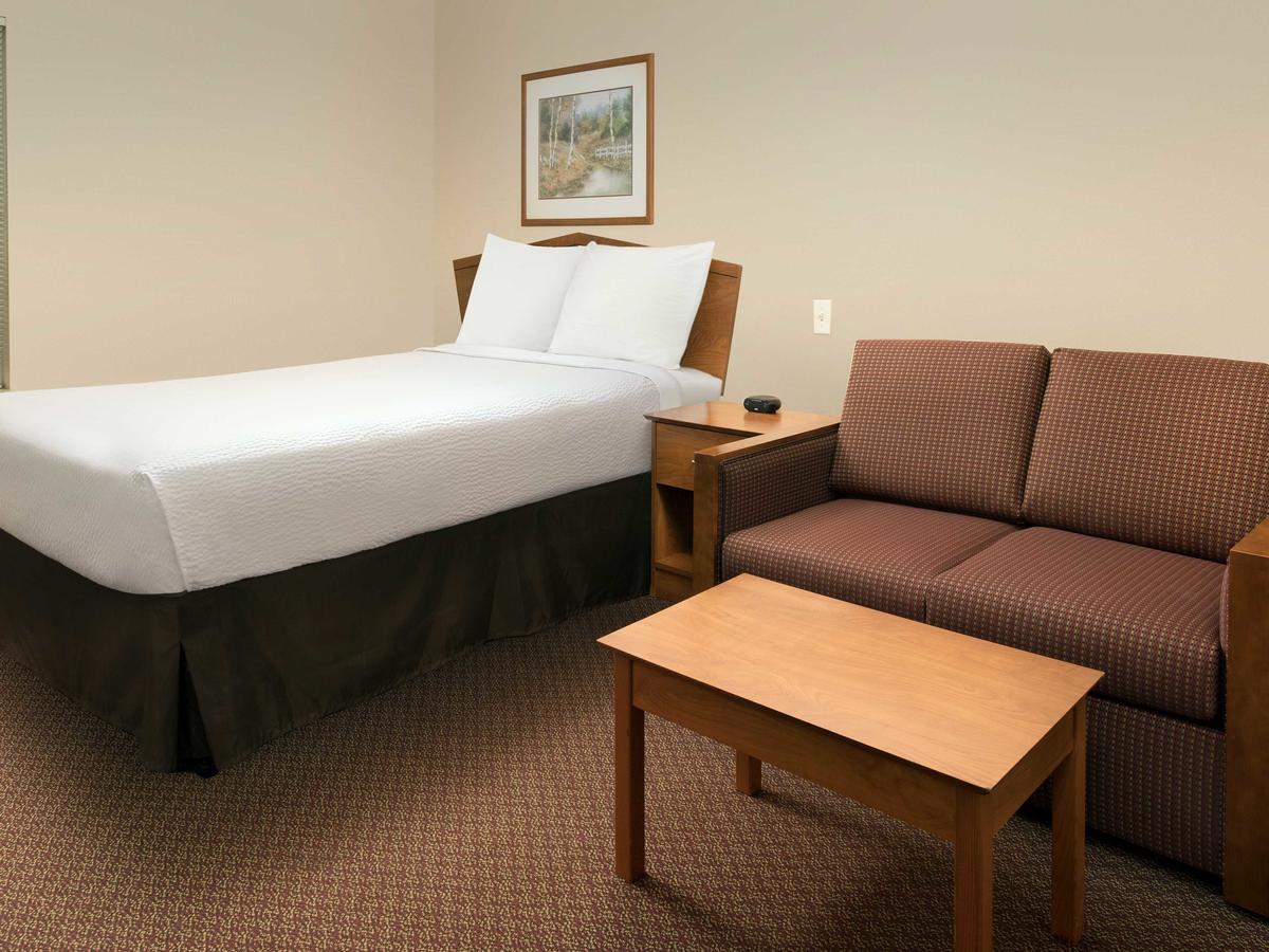 WoodSpring Suites Kansas City Lenexa - thumb 11