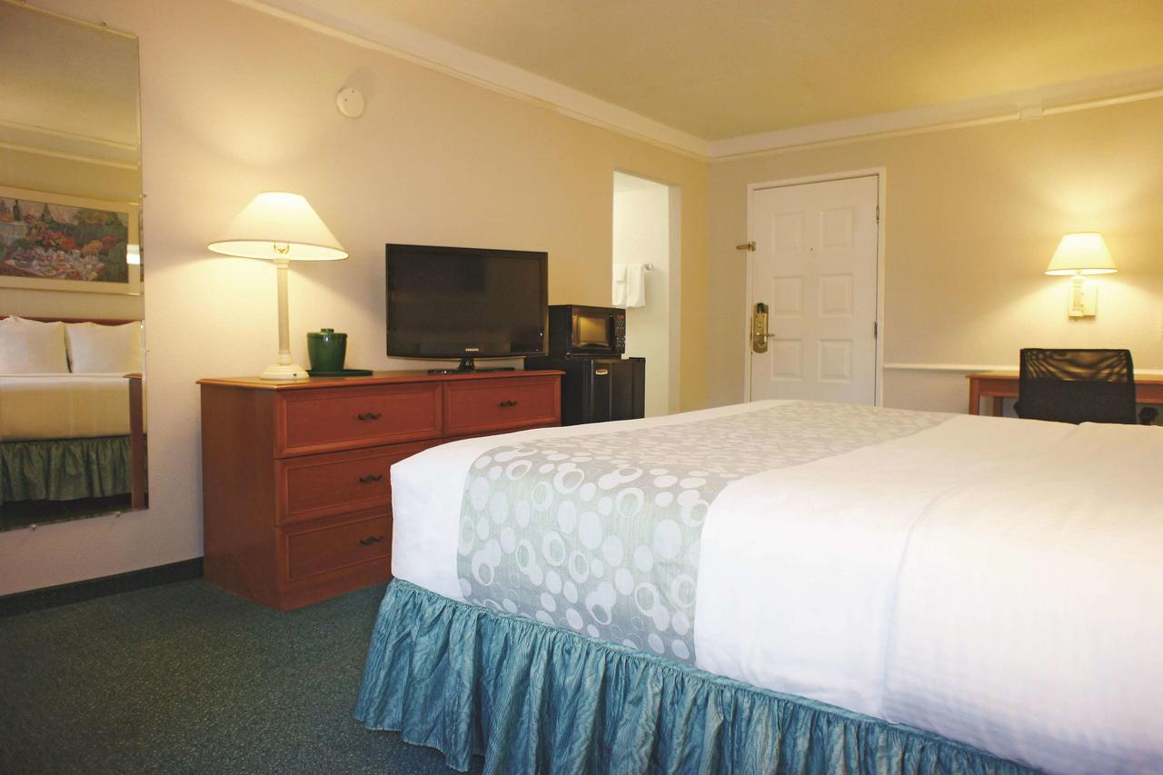La Quinta Inn By Wyndham Kansas City Lenexa - thumb 9