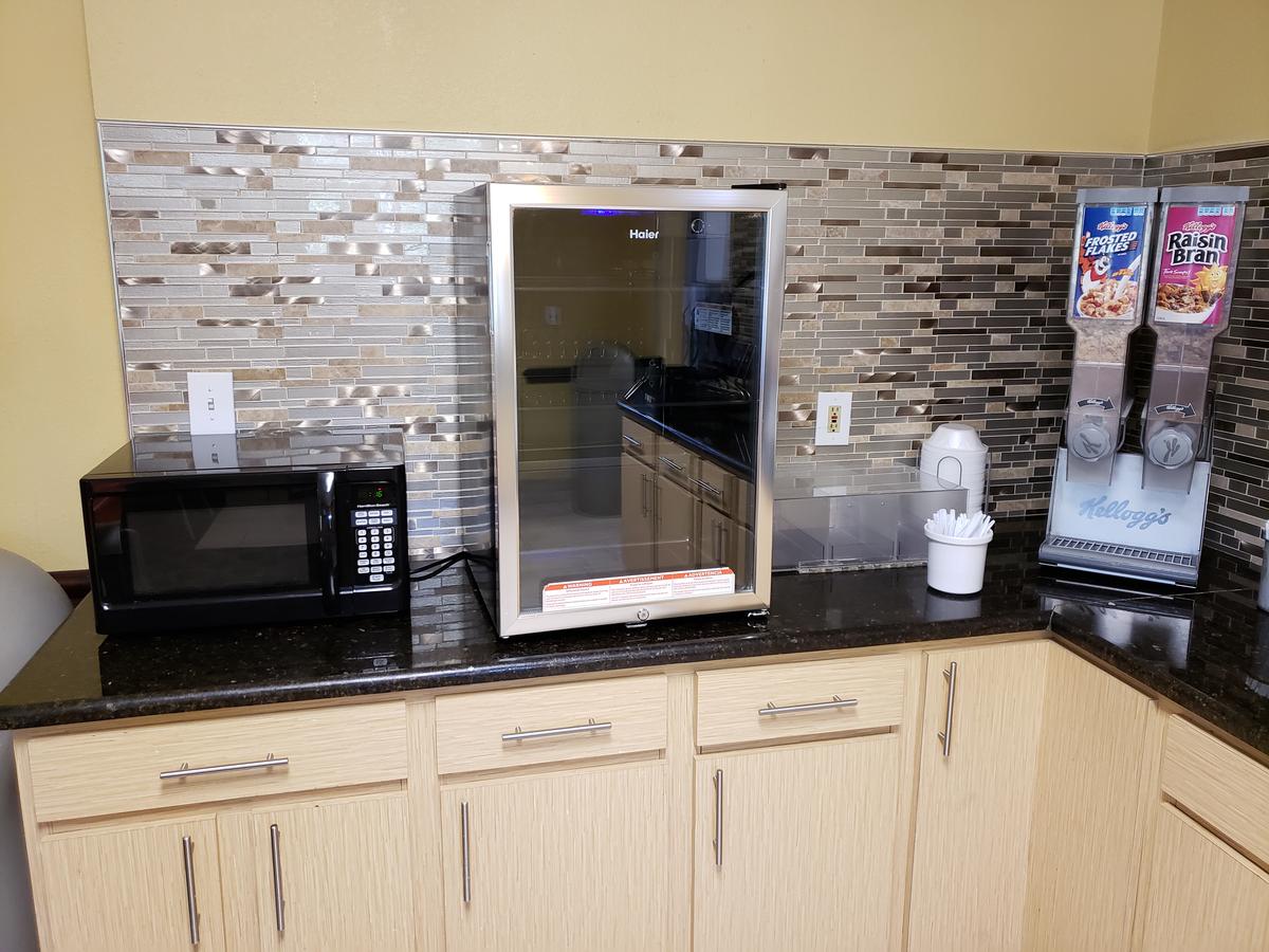 Super 8 By Wyndham Overland Park KC Area/Convention Center - thumb 8