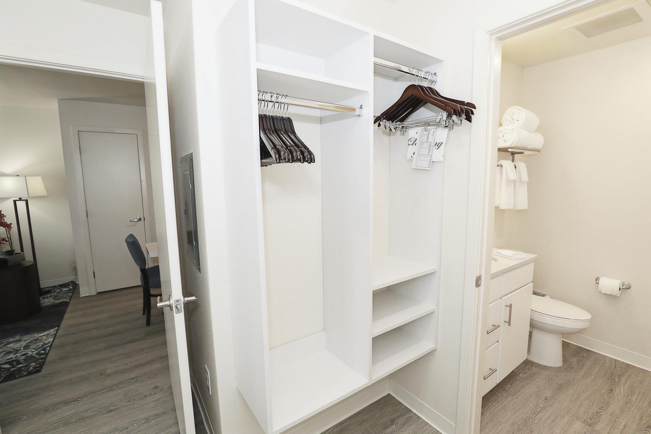 WaterWalk- Kansas City- Overland Park - thumb 3