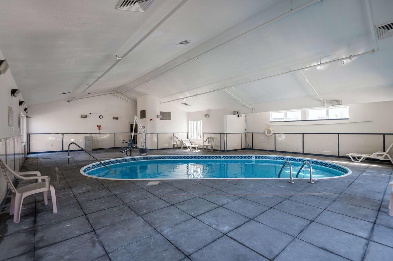 Motel 6 Olathe - thumb 20