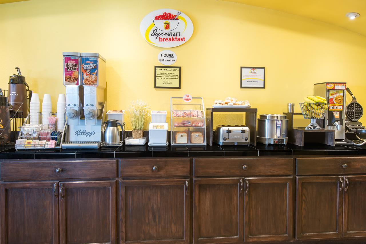 Super 8 By Wyndham Colby - thumb 8