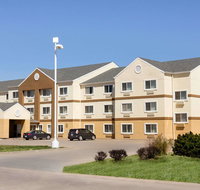 Baymont by Wyndham Salina - Tourism Bookings