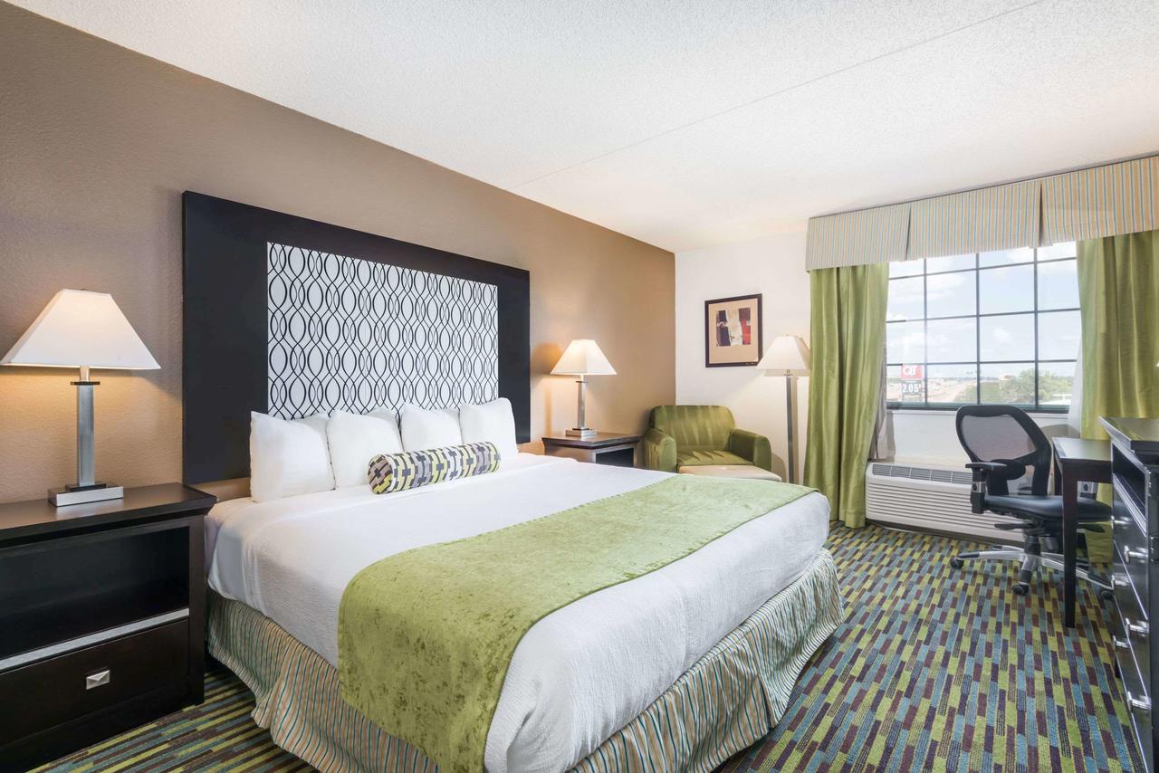 Wyndham Garden Wichita Downtown - thumb 30