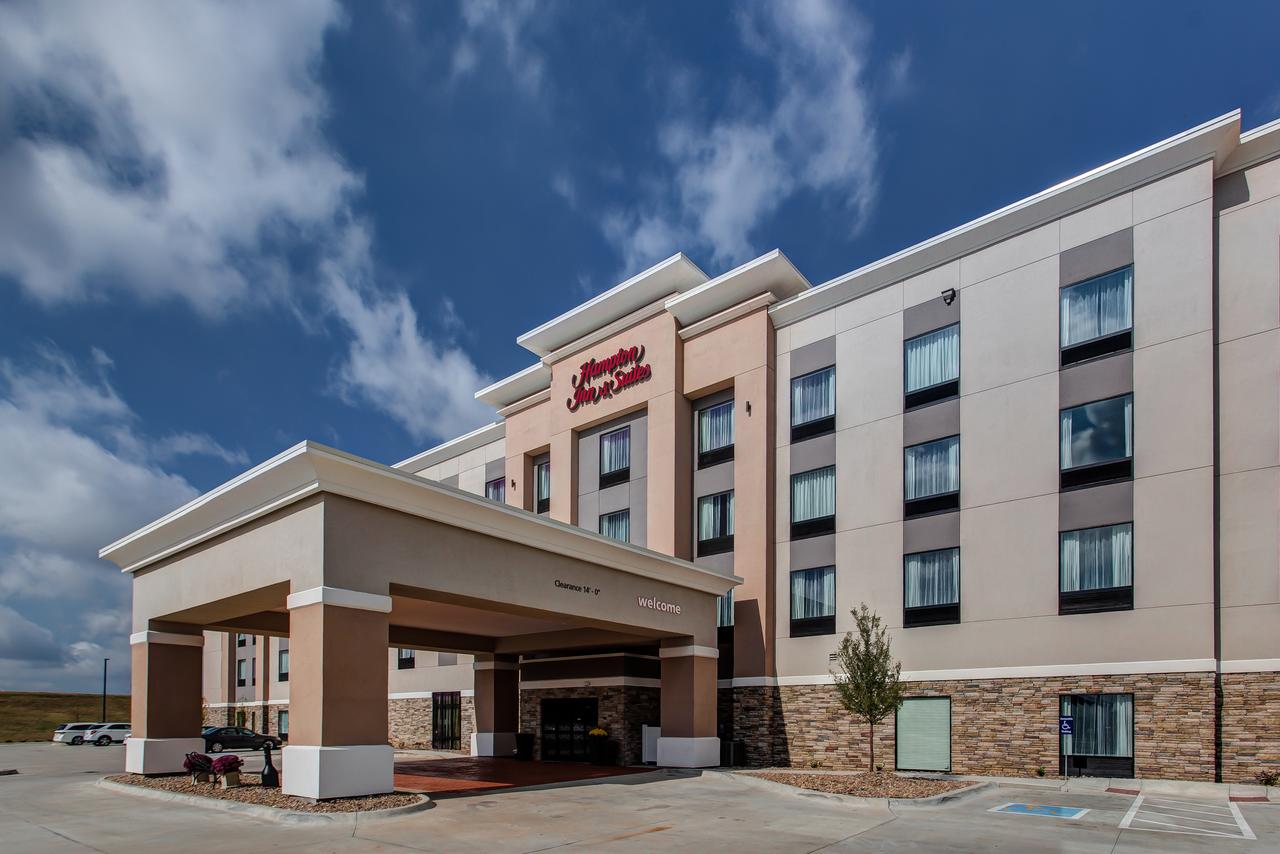 Hampton Inn & Suites-Wichita/Airport, KS - thumb 0
