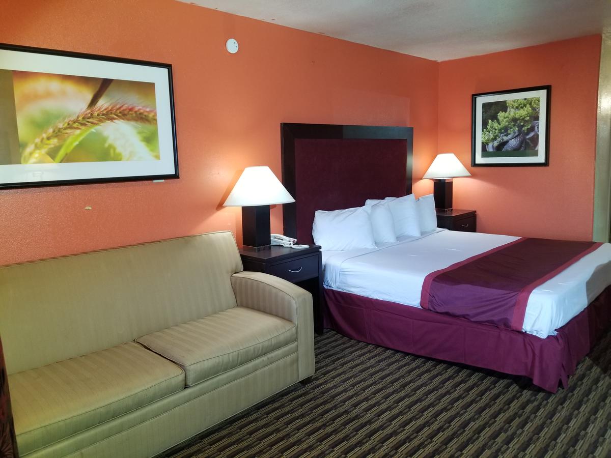 Red Carpet Inn & Suites - thumb 15