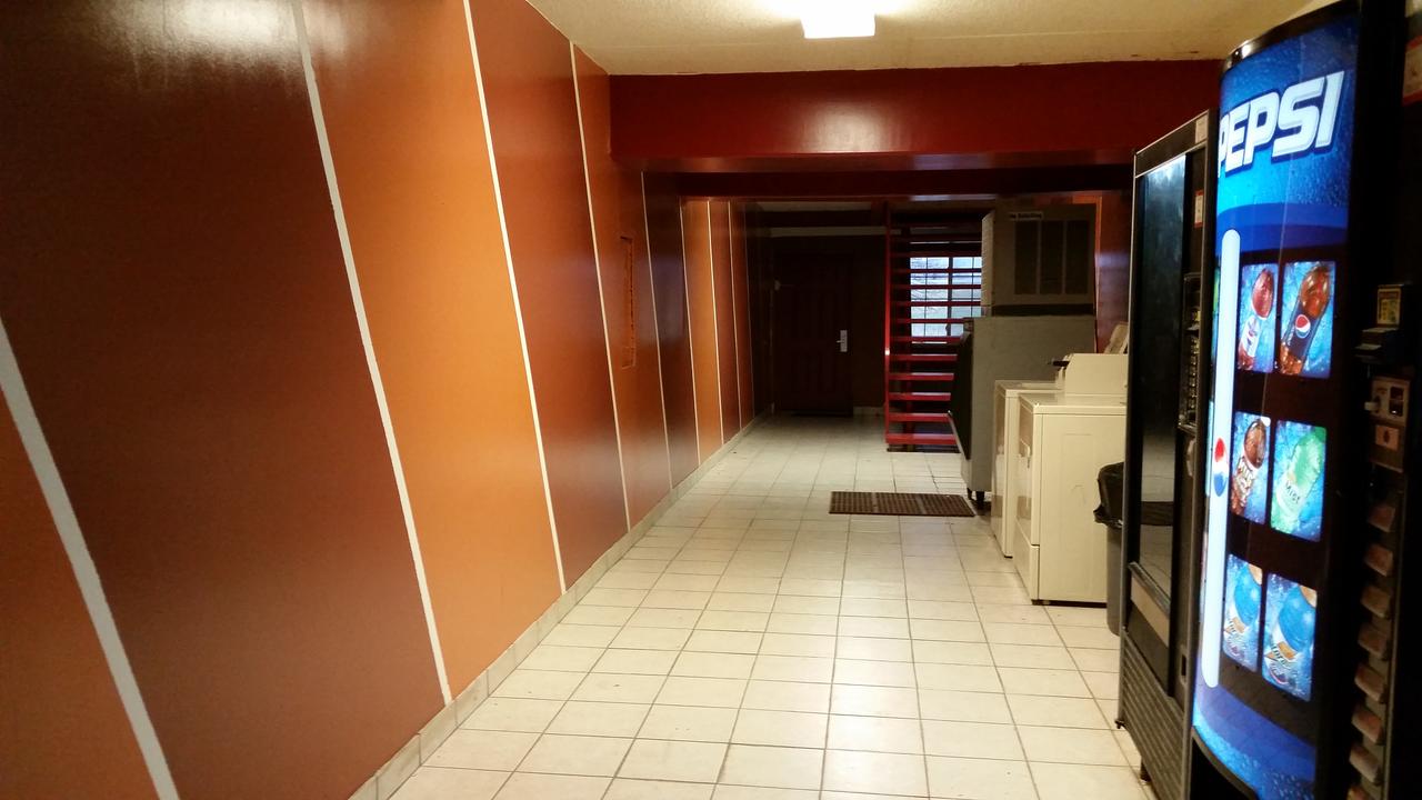 Red Carpet Inn & Suites - thumb 22