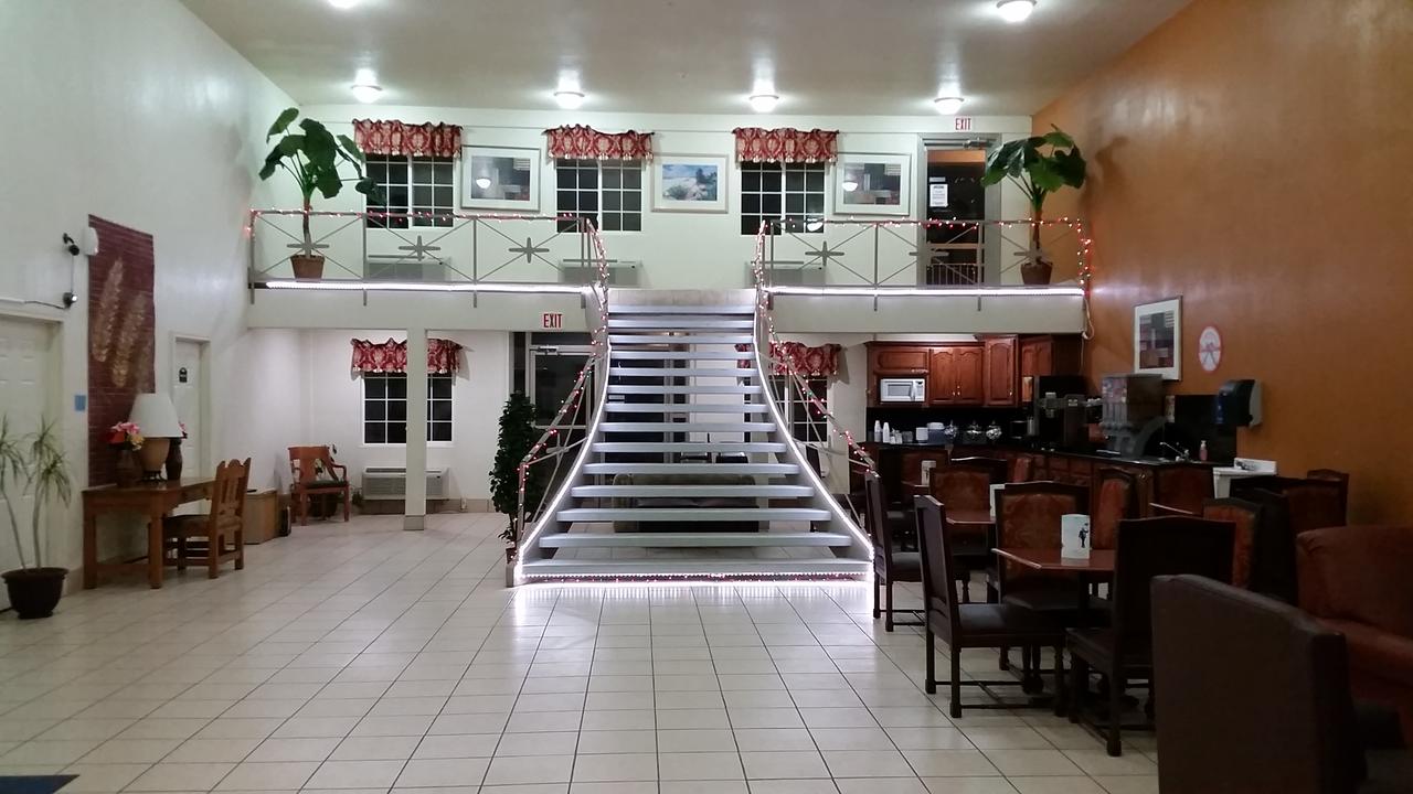 Red Carpet Inn & Suites - thumb 27