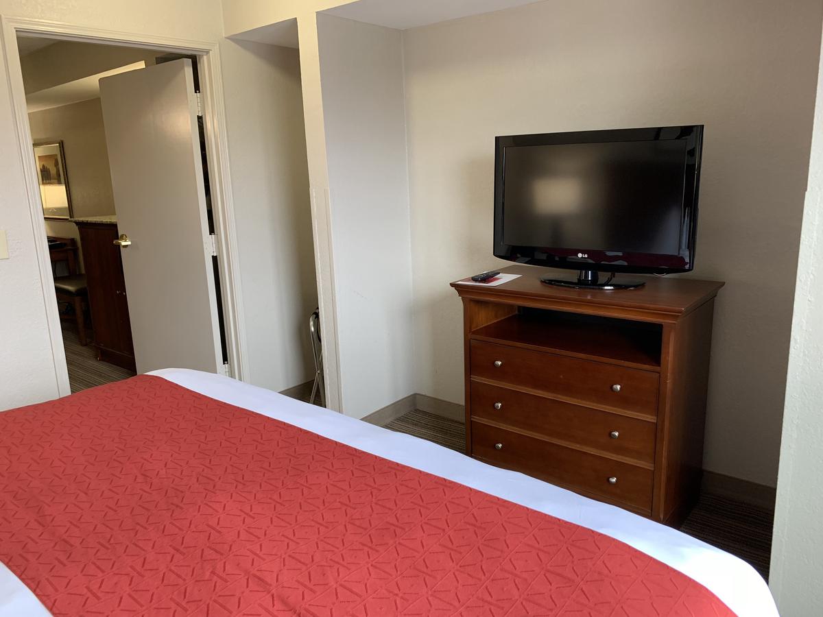 Country Inn & Suites By Radisson, Georgetown, KY - thumb 36