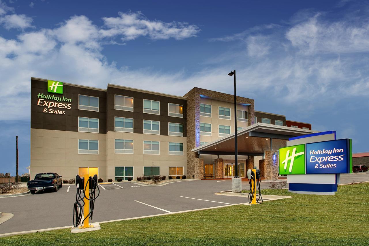 Holiday Inn Express & Suites Mt Sterling North - thumb 0