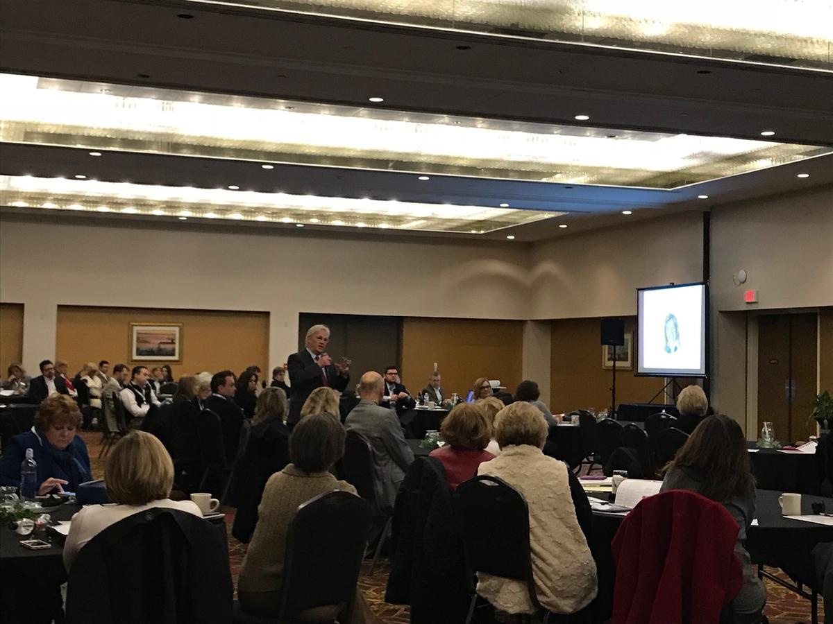 Capital Plaza Hotel - thumb 28