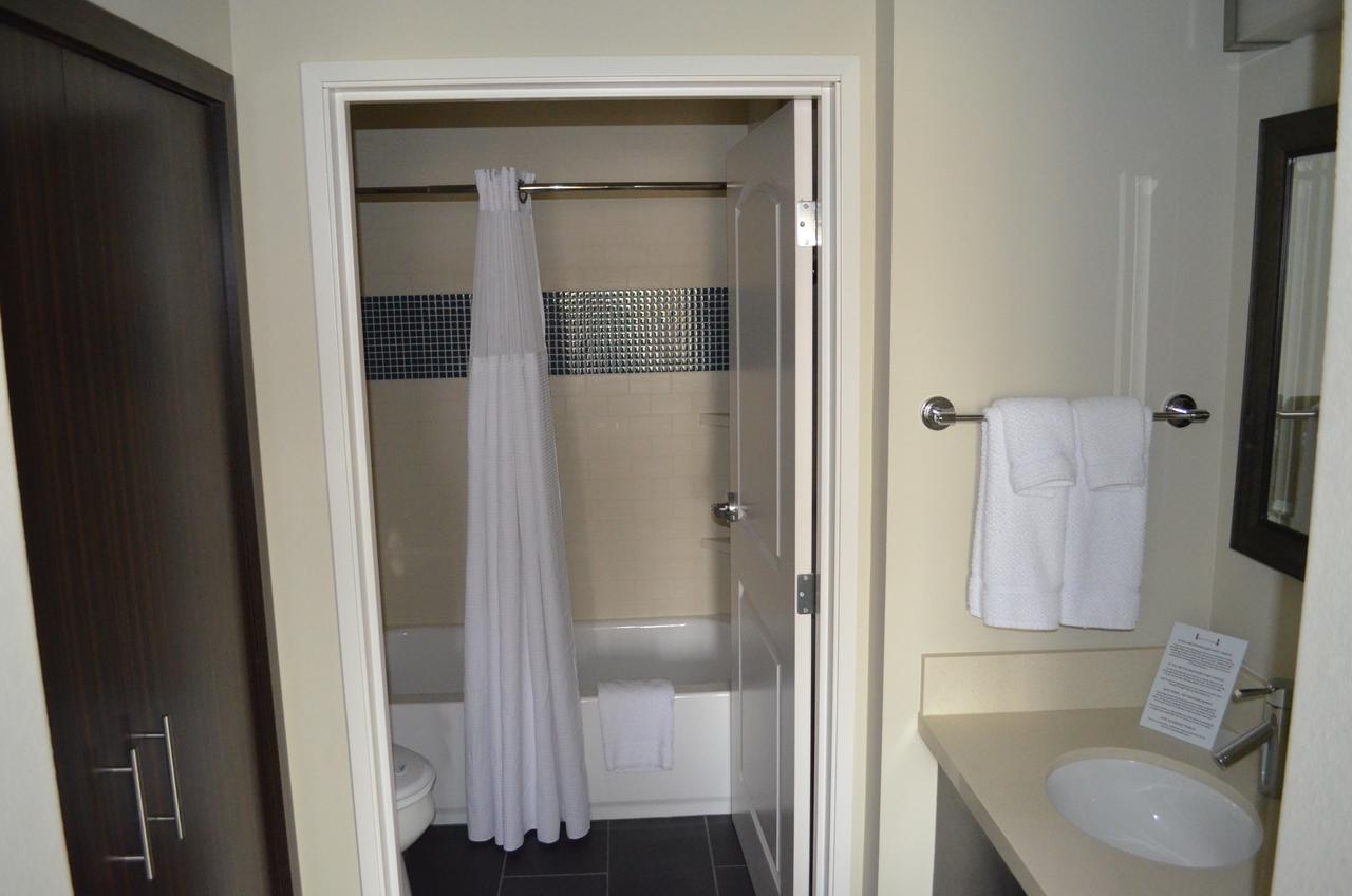 Staybridge Suites Bowling Green - thumb 15