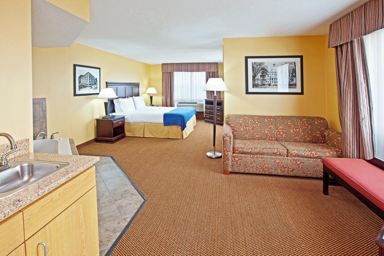 Holiday Inn Express Hotel & Suites Louisville South-Hillview - thumb 10