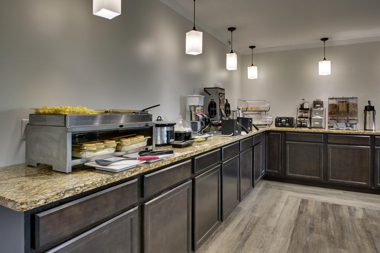 Wingfield Inn & Suites - thumb 34