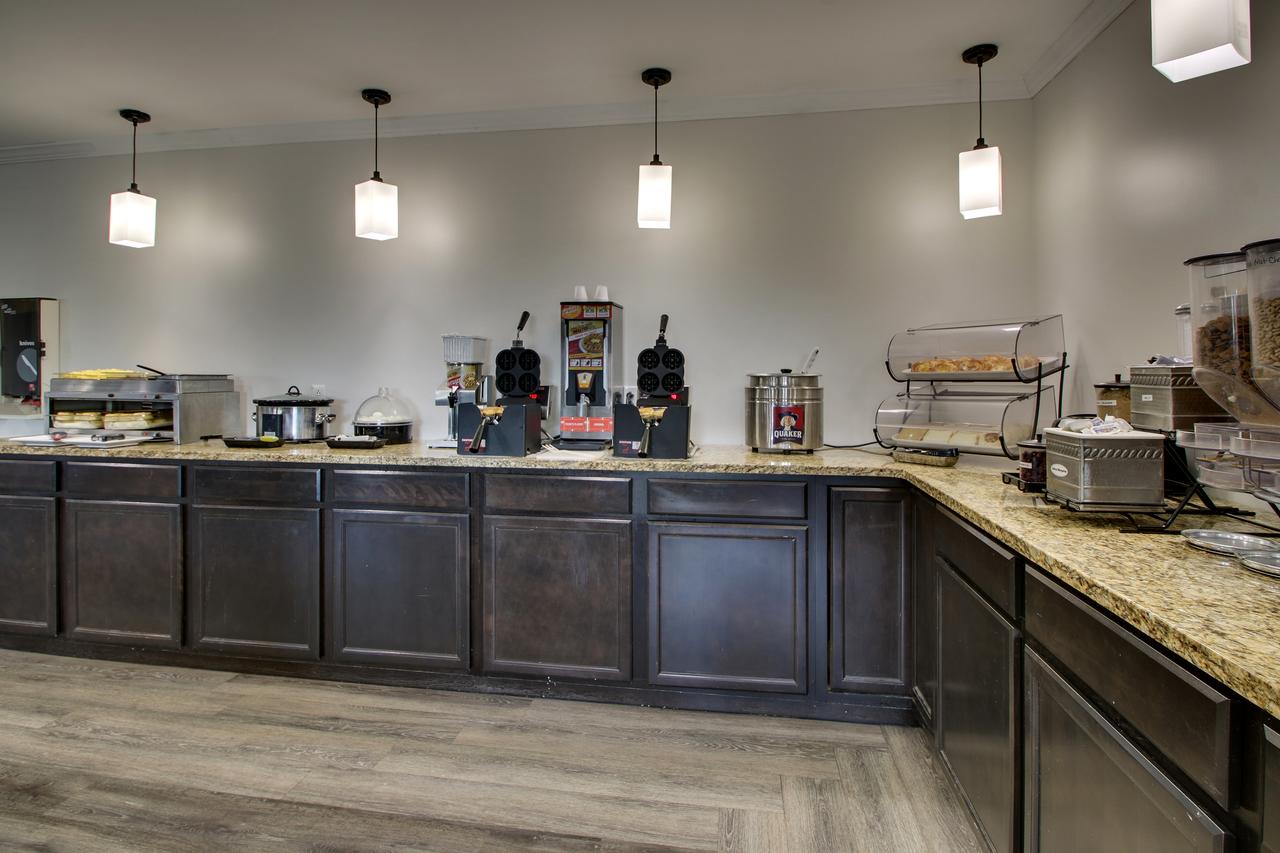 Wingfield Inn & Suites - thumb 33